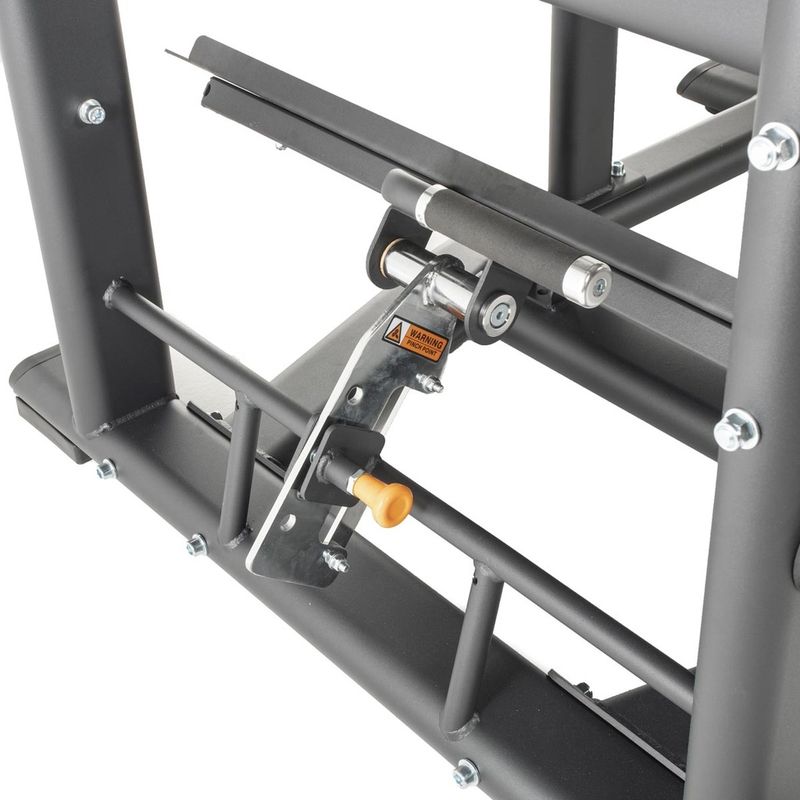 TF PL Pendulum Squat